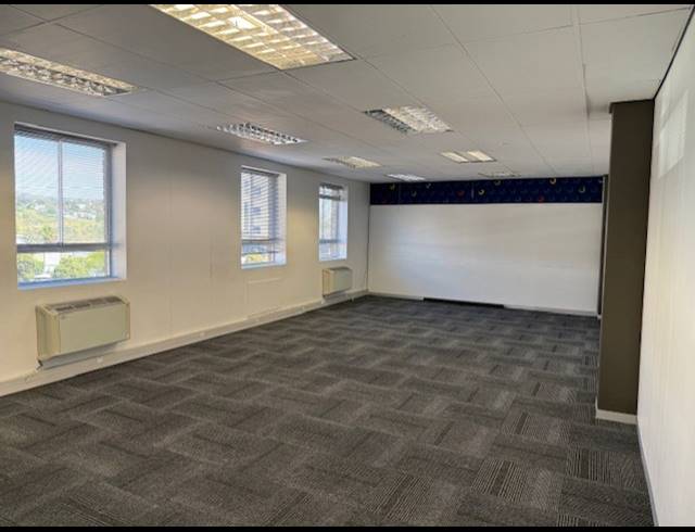 1,070.20M² OFFICE TO LET IN TYGER VALLEY